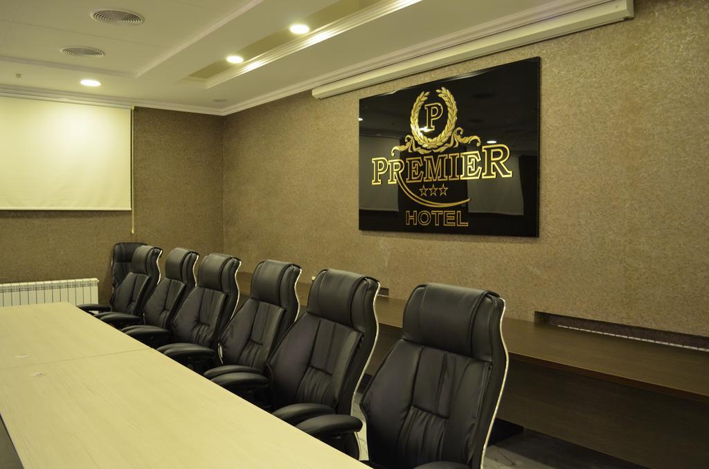 Premier Hotel Bishkek Esterno foto