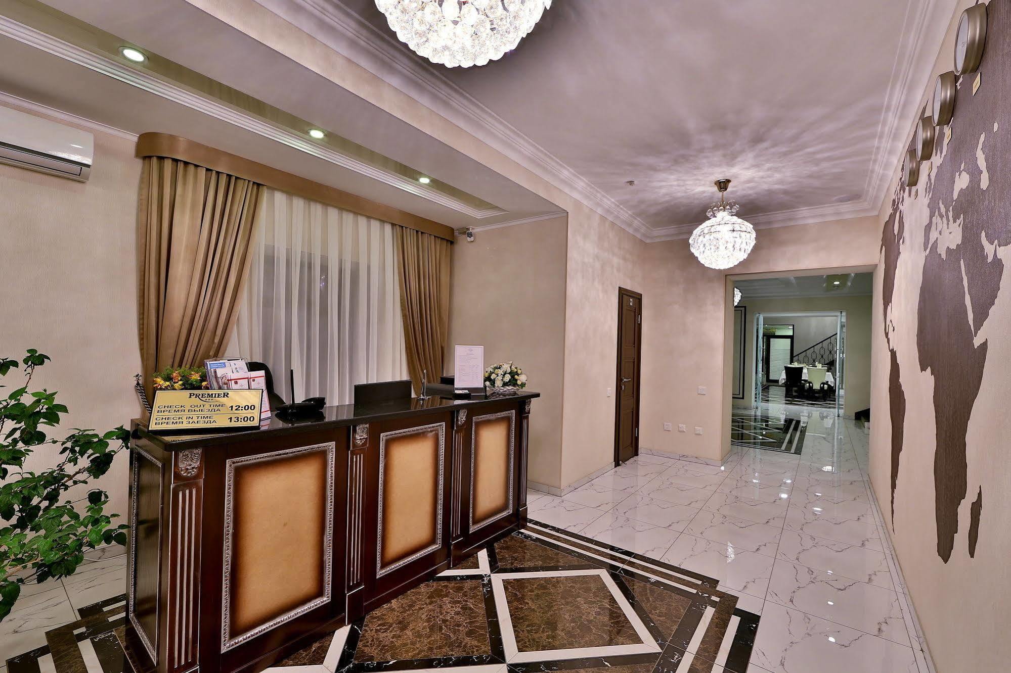 Premier Hotel Bishkek Esterno foto